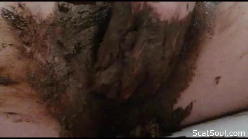 Oversized Dark Plaything Invades Feces-Filled Vagina - Dirtyprincess