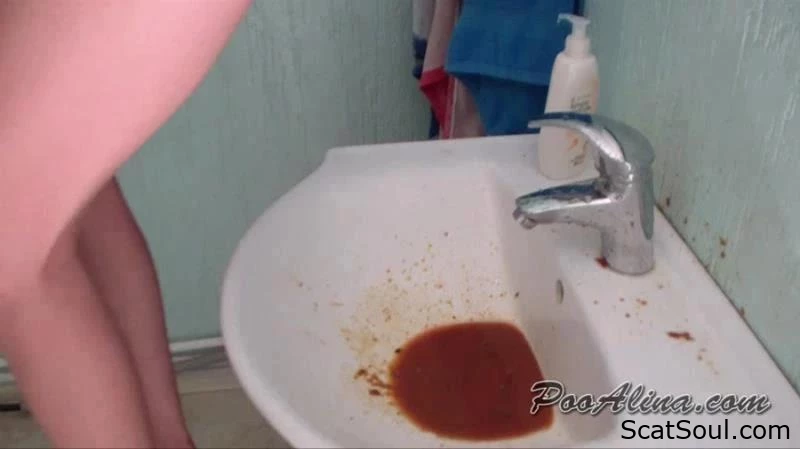 Foul-Smelling Enema By A Young Woman - Puke