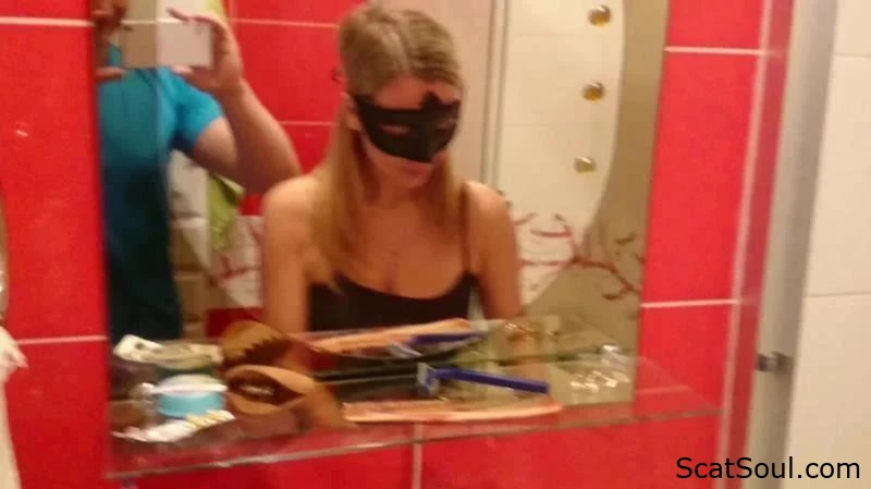 Blonde Juvenile Excretes - Rachellelover